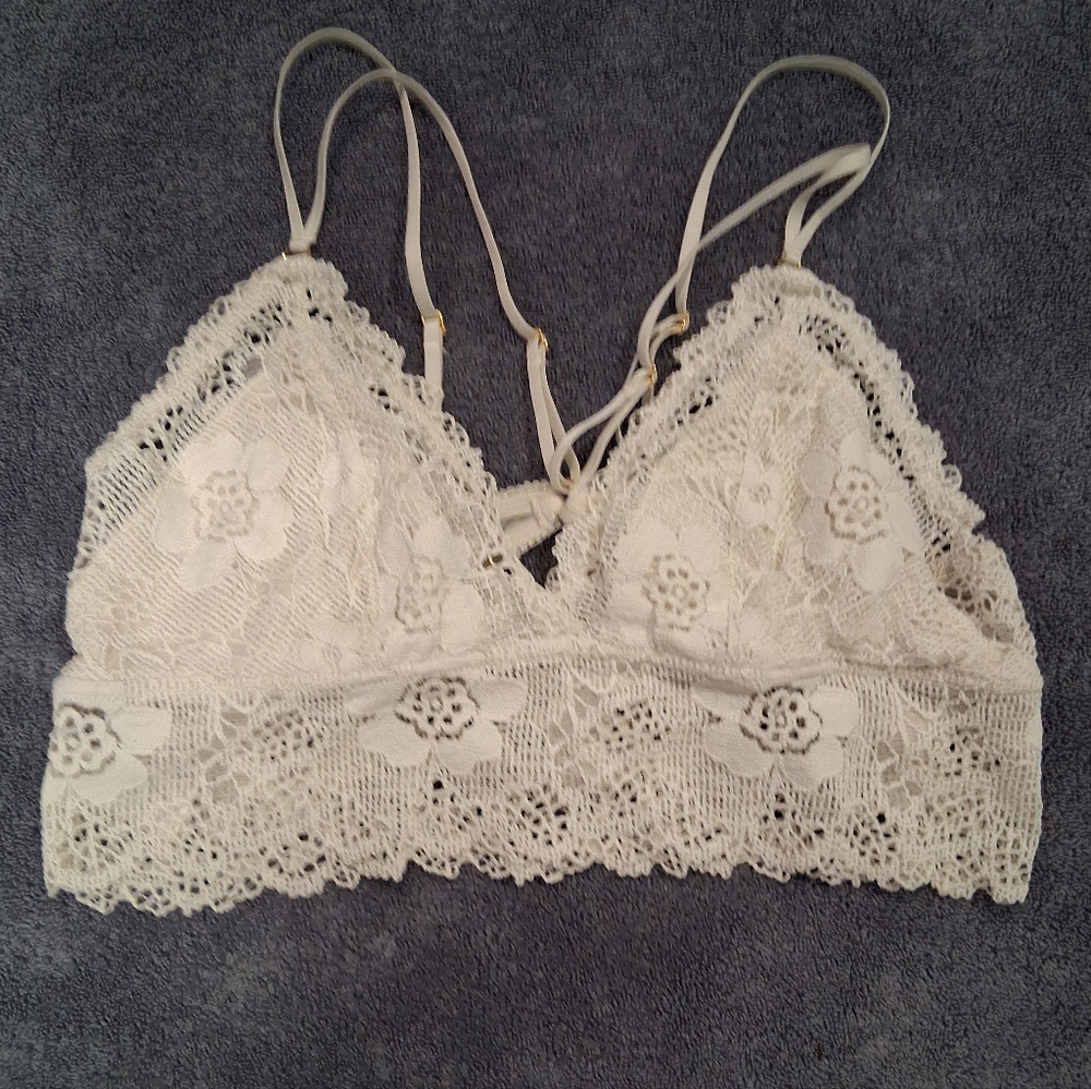 Aerie Lace Bralette with Floral Design Juniors Large